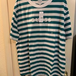 XL Guess T-shirt
